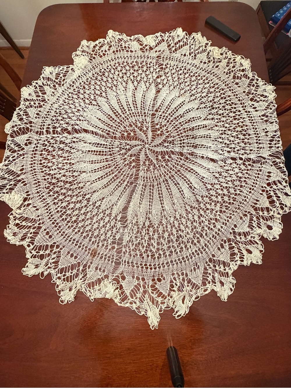 Vintage Handmade Lace Doily / Table Topper – Large Round Floral Lace 47” Ivory